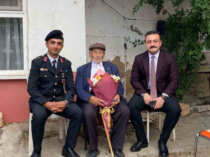 İlçenin En Yaşlı Vatandaşı Unutulmadı