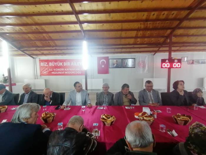 Eğirdir’de Dünya Yaşlılar Günü Kutlandı