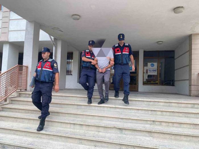 Kastamonu’da Çeşitli Suçlardan Araması Bulunan Üç Şahıs Yakalandı