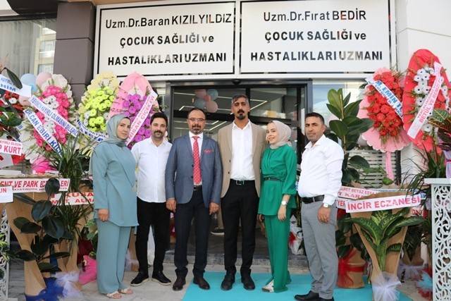 Van’da Dr. Baran Kızılyıldız - Dr. Fırat Bedir Çocuk Sağlığı Ve Hastalıkları Kliniği Törenle Hizmete Açıldı