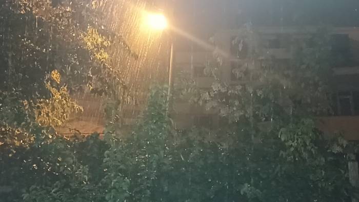 Erciş’te Sağanak Ve Dolu Etkili Oldu