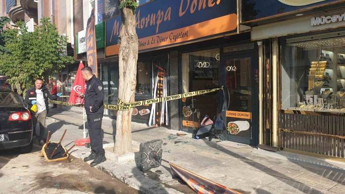 İki Kardeşin Kavgası Kanlı Bitti: 1 Yaralı