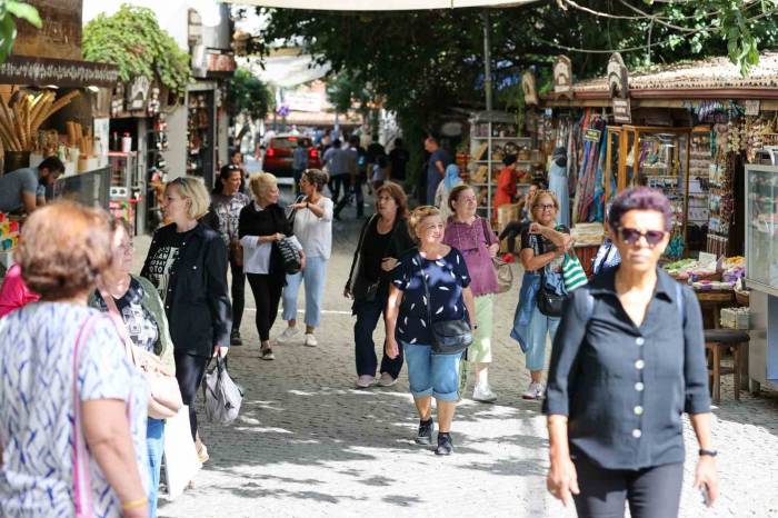 Buca Belediyesi’nden 50 Yaş Üzeri İçin Ücretsiz Turistik Gezi