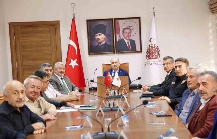 Vali Dağlı’dan Muhtarlarla “Asayiş” Toplantısı