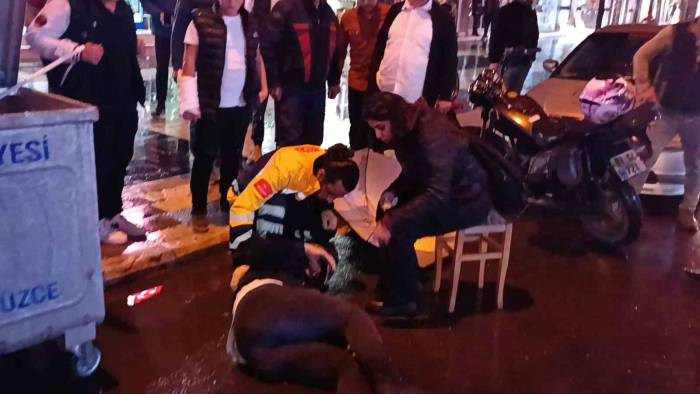Minibüsle Motosiklet Çarpıştı: 1 Yaralı