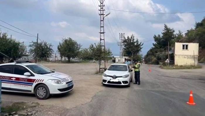 Hatay’da Bir Haftada 75 Düzensiz Göçmen, 110 Aranan Şahıs Yakalandı