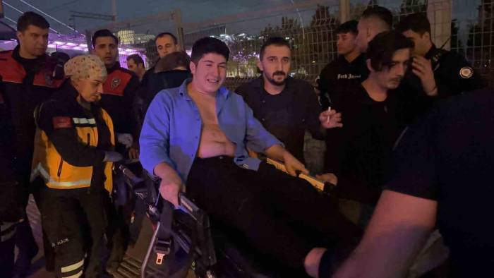"Yan Baktın" Kavgasında Kan Aktı