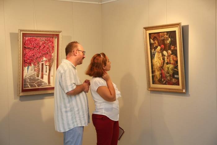 Küçükçekmece’de Demet Başbayram’ın Eserlerinin Yer Aldığı Sergi Açıldı