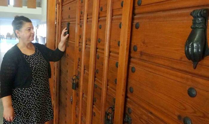 Tarihi Kapı Tokmakları Yok Oluyor