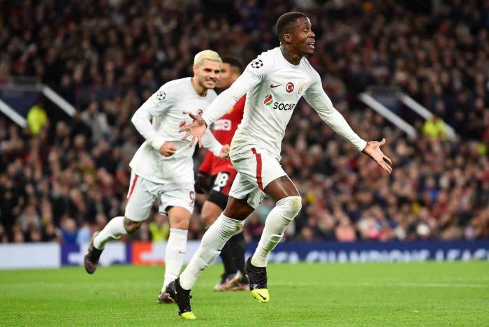 Uefa Şampiyonlar Ligi: Manchester United: 1 - Galatasaray: 1 (İlk Yarı)