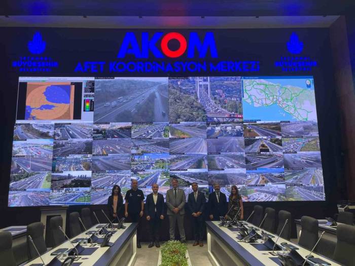 Amerikalı Afet Yönetimi Uzmanı Illya Azaroff, Bilgilerini Paylaştı