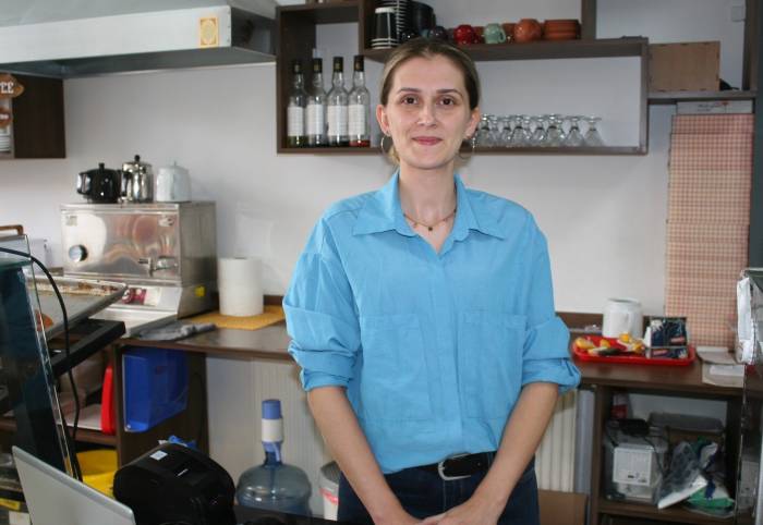 Yağışlı Ve Soğuk Havalarda Dışarı Çıkamayan Vatandaşlar Paket Servisine Yöneliyor