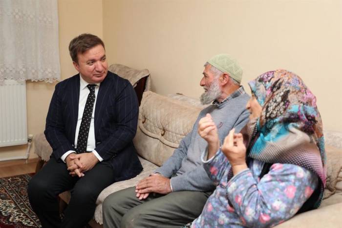 Dünya Yaşlılar Günü Çerçevesinde 50 Aile Ziyaret Edildi