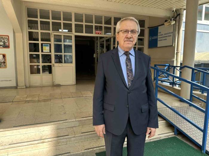 İhlas Vakfı Öğrenci Yurtlarında Kalan Öğrencilere Karşılıksız 4 Bin Tl Devlet Desteği