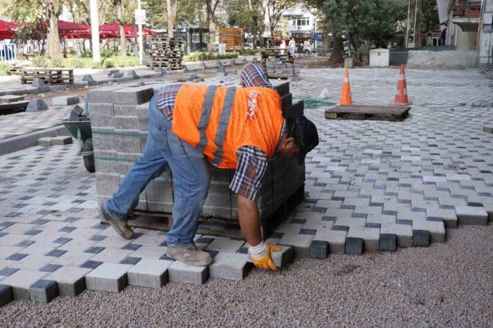 Mimar Sinan Sokak Yeni Üstyapısına Kavuşuyor