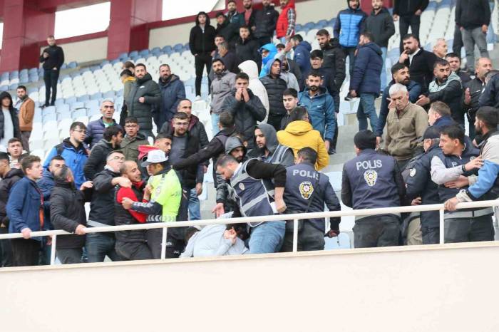 Kars’ta Kupa Maçı Sonrası Arbede