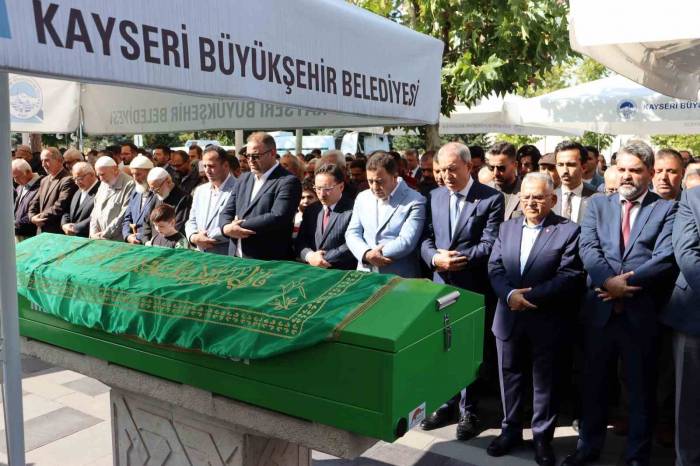Kayseri Osb Başkanı Yalçın’ın Acı Günü: Vefat Eden Babası Son Yolculuğuna Uğurlandı