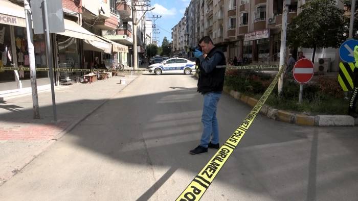 Yolda Yürüyen Yayaya Silahlı Saldırı: 1 Yaralı