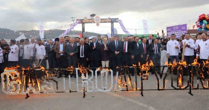 Gastro Afyon Lezzet Ve Turizm Festivali’ne Yaklaşık 300 Bin Ziyaretçi Katıldı