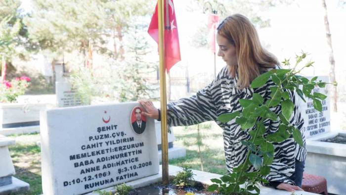 Şehit Kızının 15 Yıllık Baba Özlemi