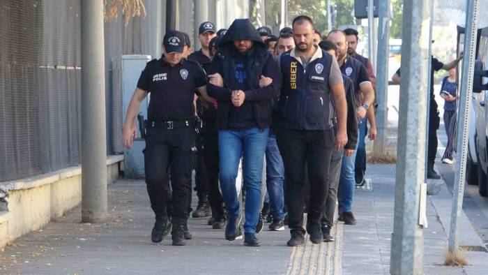 Diyarbakır Merkezli ‘Format’ Operasyonunda 9 Tutuklama