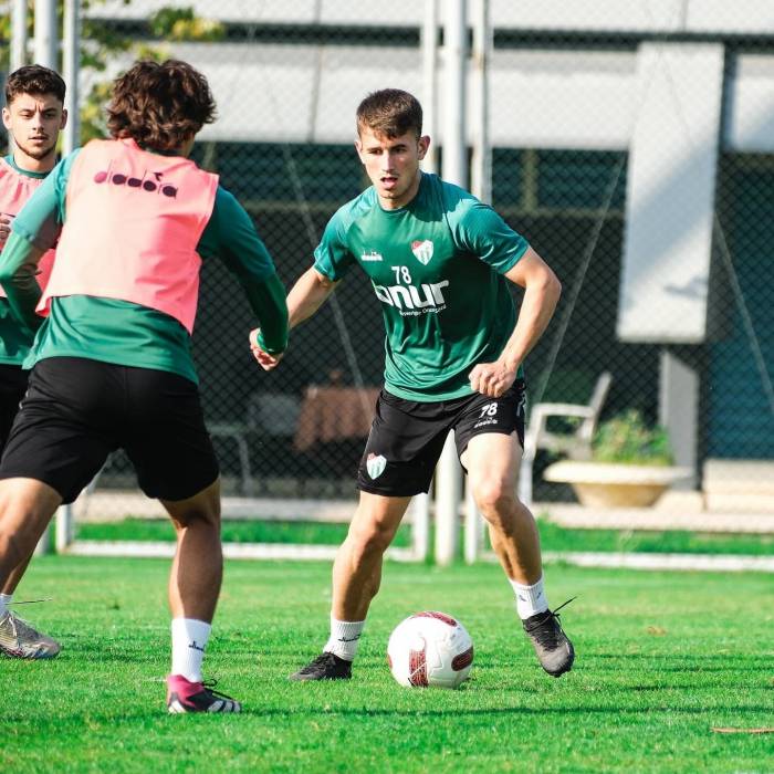Bursaspor’da Çalışmalar Devam Ediyor