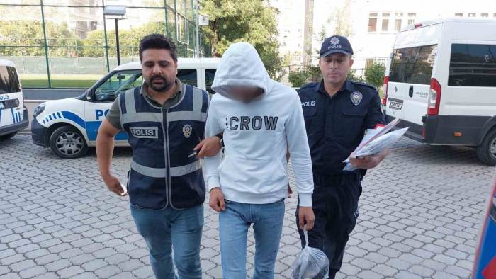 Keserle Yaralamaya Ev Hapsi