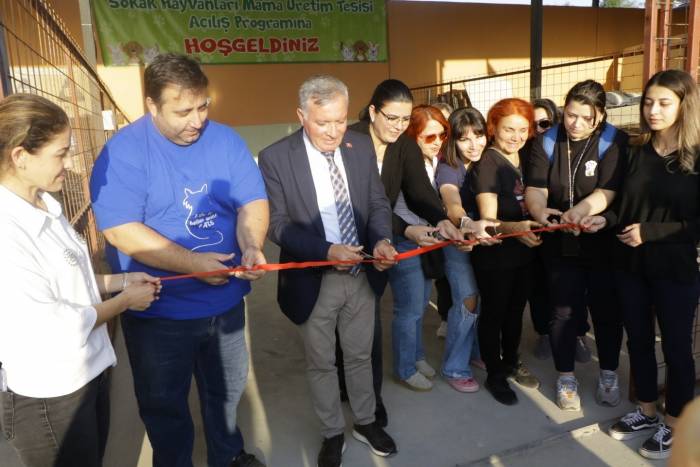 Honaz Belediyesi Can Dostları İçin Mama Üretiyor