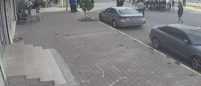 Iğdır’da Meydana Gelen Motosiklet Kazası Güvenlik Kamerasına Yansıdı