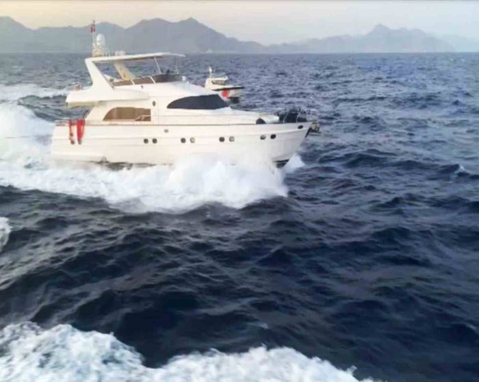 11 Fetö/pdy Üyesi Abd Bayraklı Motoryat İle Kaçarken Yakalandı
