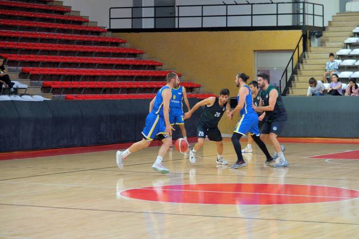Büyükşehir Basketbol Sahadan Galip Ayrıldı