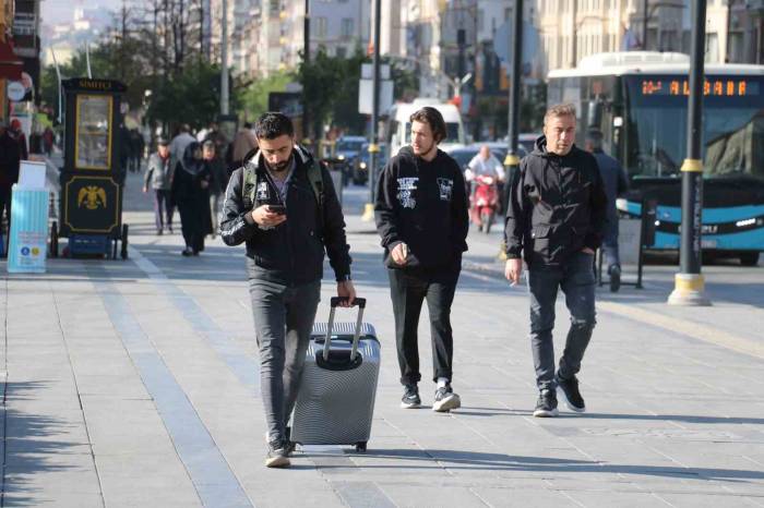 Sivas Soğuğuna Kavuştu, Hava Sıcaklığı 1 Dereceye Düştü