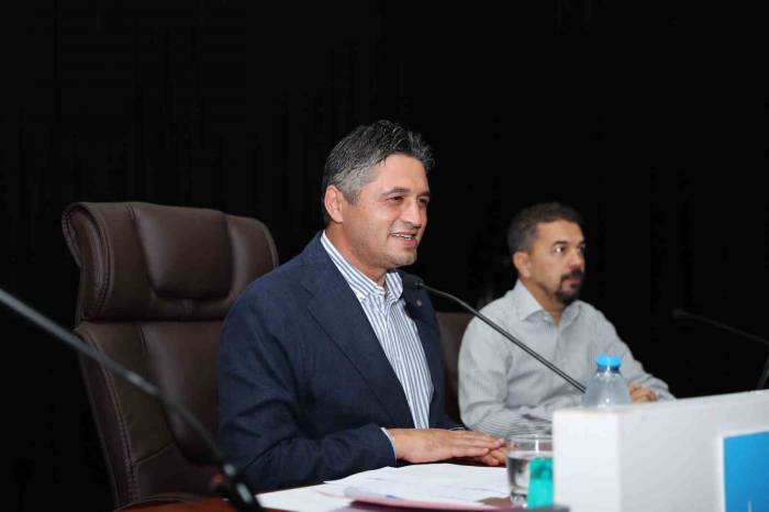 Aliağa Belediyesinin 2024 Yılı Bütçesi 2 Milyar 728 Milyon Lira