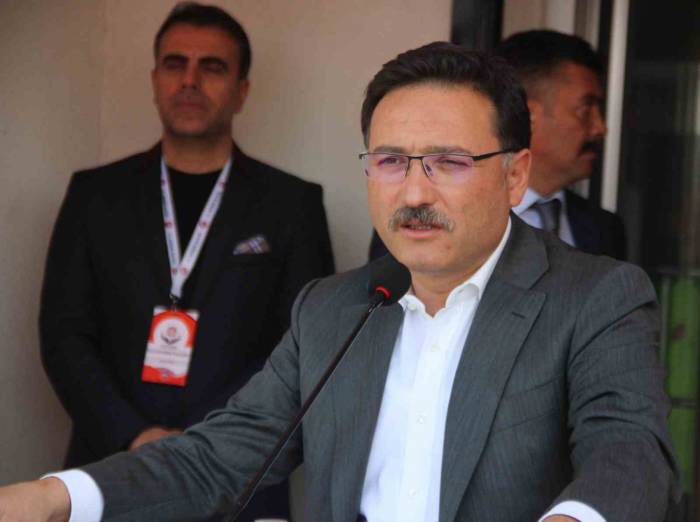 Vali Çiçek: “Erva İle Birlikte Bütün Mahallelerde Spor Okulları Açacağız”