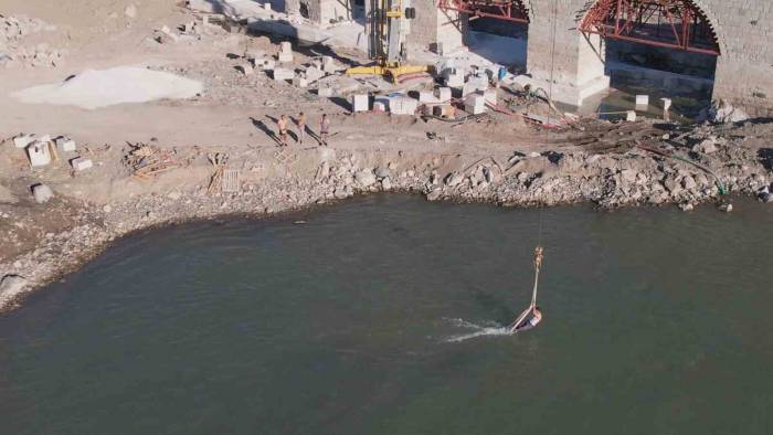 Denizi Olmayan Ankara’da Vinç İle Sörf Yaptılar