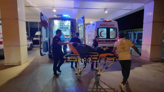 Sahil Güvenlik Ekipleri Boğulmaktan Son Anda Kurtardı