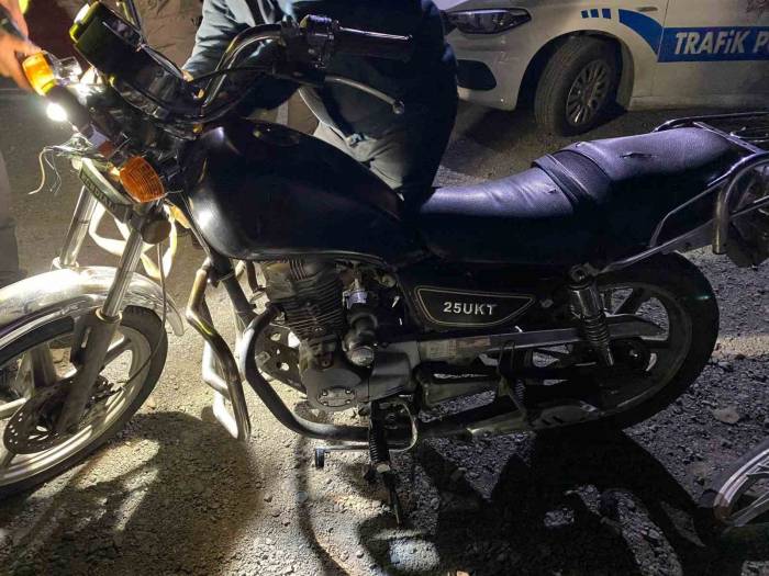 Motosiklet Faresi Polisten Kaçamadı