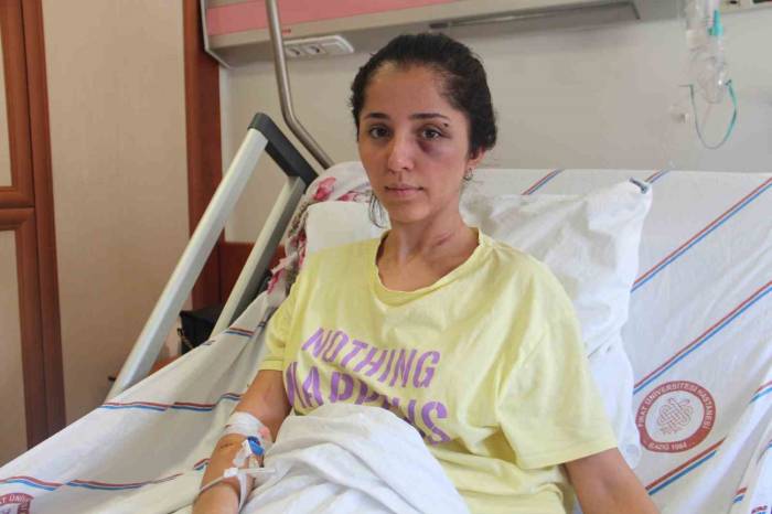 Darp Edilip Bıçaklanmıştı, Kendisini Öldürmeye Çalışan Doktor Sevgilisinden Şikayetçi Olmadı