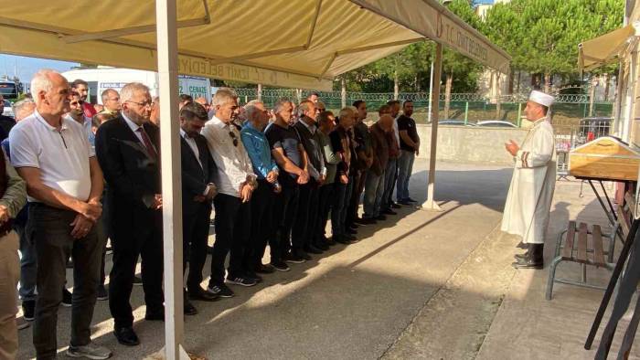 City’s Nişantaşı Avm’den Düşen Genç Son Yolculuğuna Uğurlandı