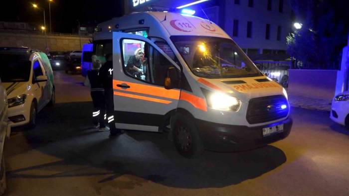 Otogar Savaş Alanına Döndü, "Yolcu Alma" Tartışması Kanlı Bitti: 3 Yaralı, 8 Gözaltı