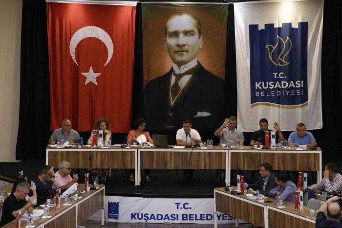 Kuşadası Belediyesi’nin 2024 Yılı Bütçesi Onaylandı