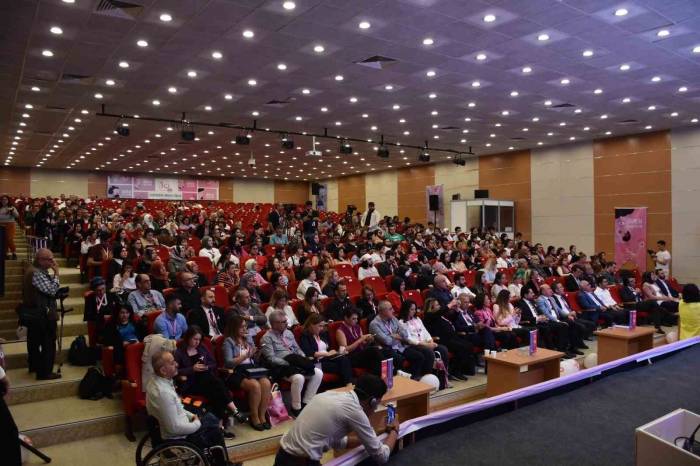 Muş’ta "Benim Hikayem" Mottosuyla "10. Uluslararası Onkoloji Günleri" Başladı