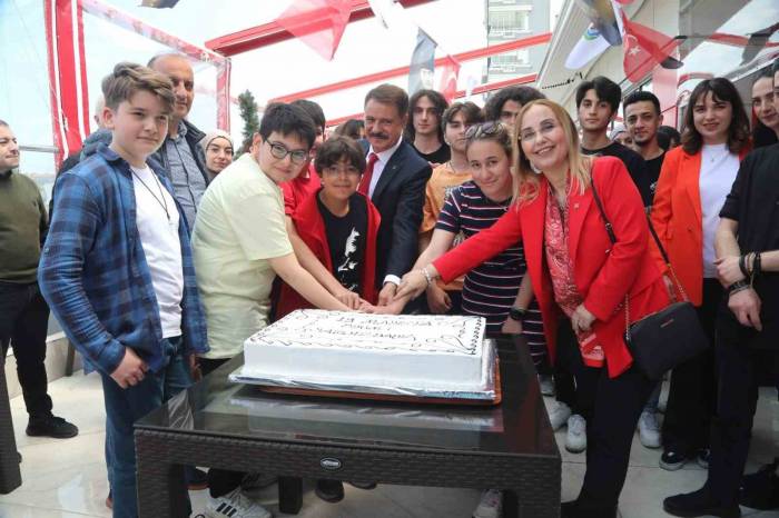 Hasan Ali Yücel Gençlik, Bilim Ve Sanat Merkezi’ne Gençlerden Yoğun İlgi