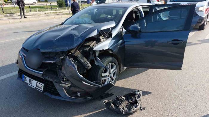 Samsun’da Kavşakta Kaza: 3 Yaralı