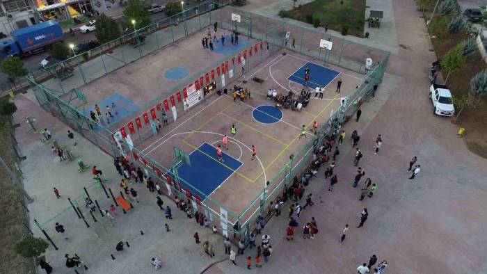 Siirt’te 3x3 Sokak Basketbolu Heyecanı Başladı