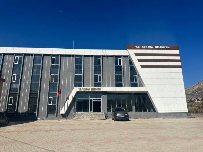 Ak Partili Belediye Başkanı Kendi Şirketinden Hizmet Binası Yaptı