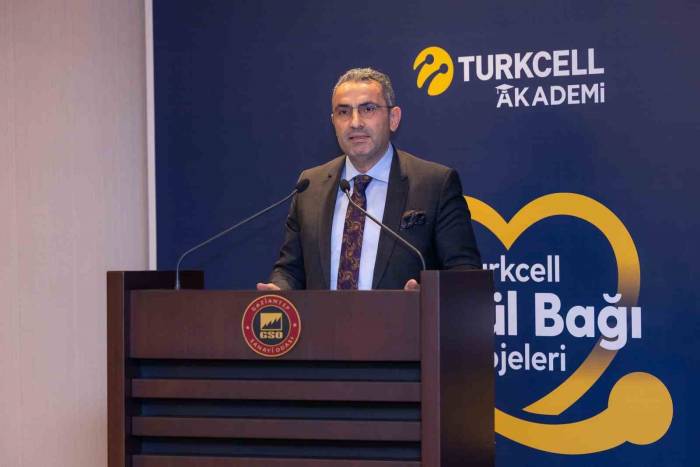 Turkcell, Gaziantep’te Afetzedelere Eğitim Verecek