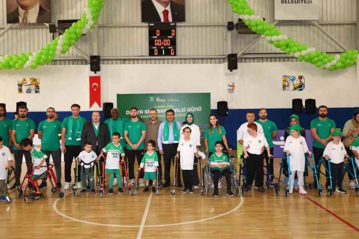 Esenler’de Serebral Palsili Çocukların İbrahim Yattara Hayali Gerçek Oldu