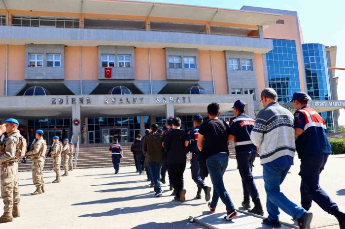 27 Fetö Şüphelisi Adliyeye Sevk Edildi