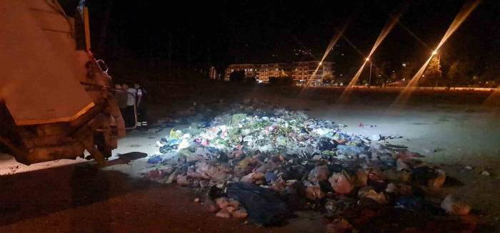 10 Ton Çöp Döküldü, Didik Didik Cinayet Delili Arandı